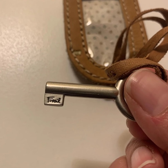 🎀 Fossil Key 🎀 - Picture 5 of 5